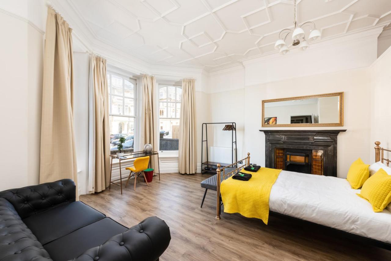 3 Bedroom Garden Apartment Opposite The Beach Brighton Екстер'єр фото