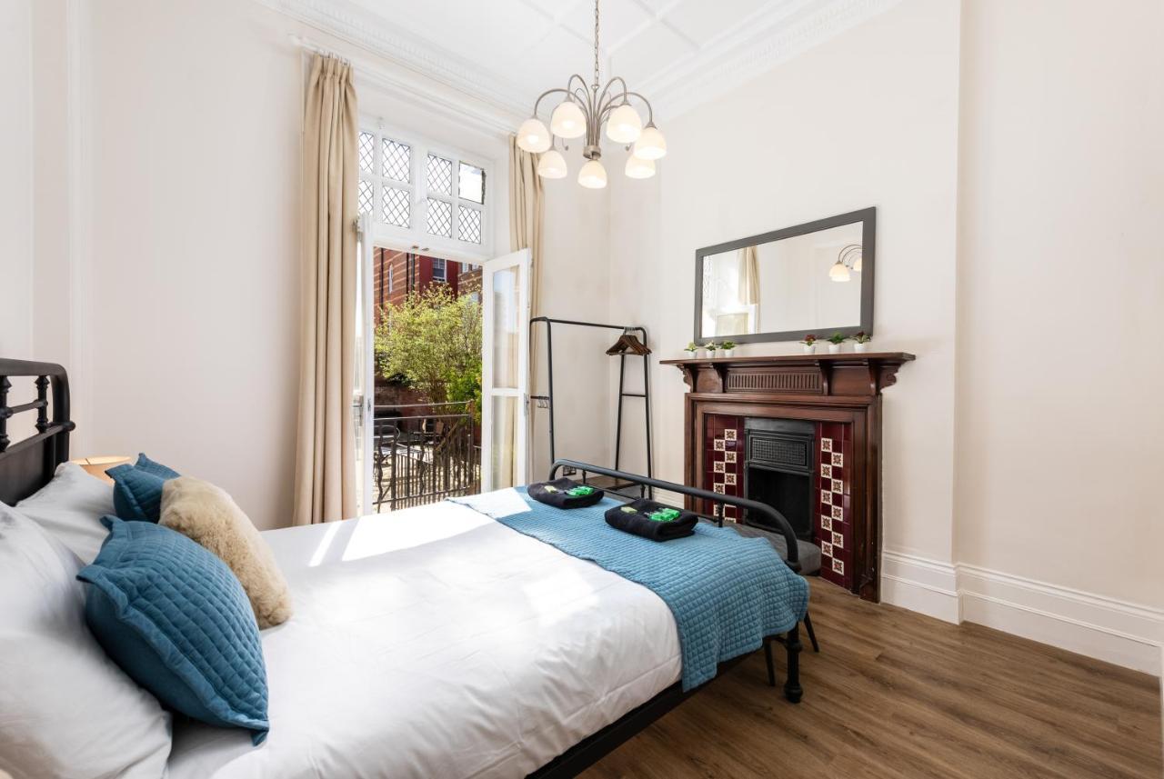 3 Bedroom Garden Apartment Opposite The Beach Brighton Екстер'єр фото