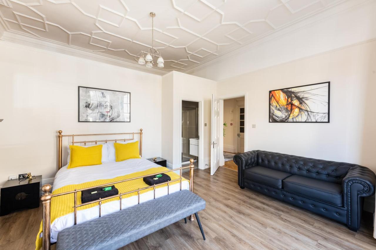 3 Bedroom Garden Apartment Opposite The Beach Brighton Екстер'єр фото
