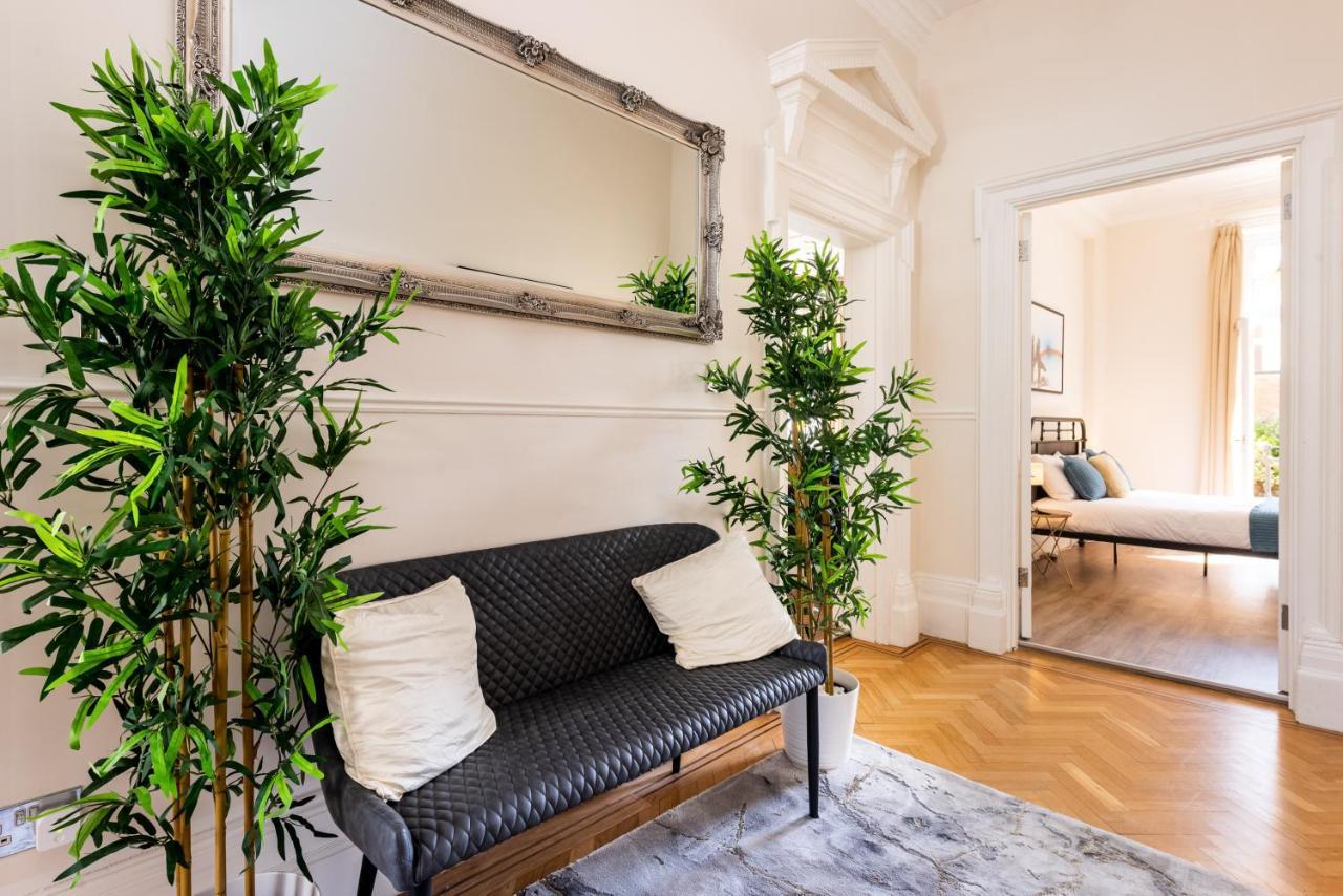 3 Bedroom Garden Apartment Opposite The Beach Brighton Екстер'єр фото
