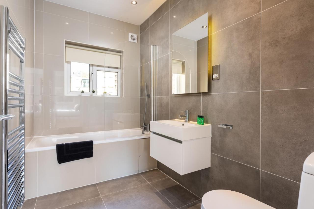 3 Bedroom Garden Apartment Opposite The Beach Brighton Екстер'єр фото